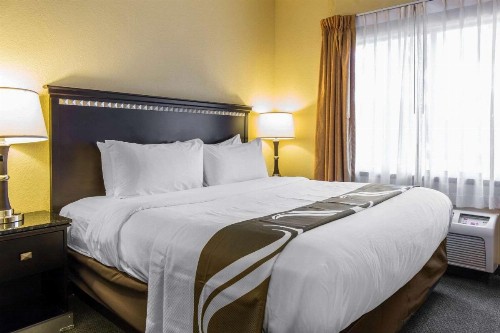 Quality Suites Orlando Close to I-Drive - image 19