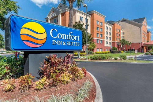 Comfort Inn & Suites Near Universal Orlando Resort-Convention Ctr