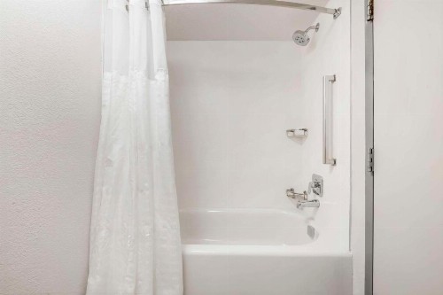 Comfort Inn & Suites Near Universal Orlando Resort-Convention Ctr - image 11