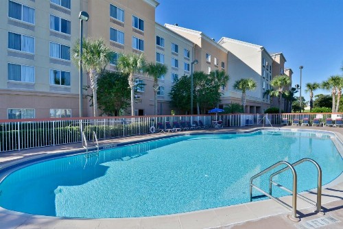 Comfort Inn & Suites Near Universal Orlando Resort-Convention Ctr - image 42