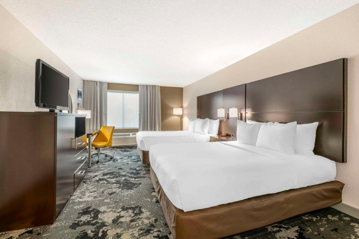 Comfort Inn & Suites Near Universal Orlando Resort-Convention Ctr - image 5