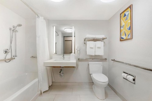 Comfort Inn & Suites Near Universal Orlando Resort-Convention Ctr - image 50