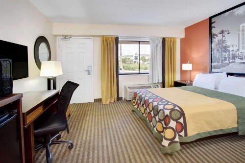 Super 8 by Wyndham Orlando International Drive - image 24