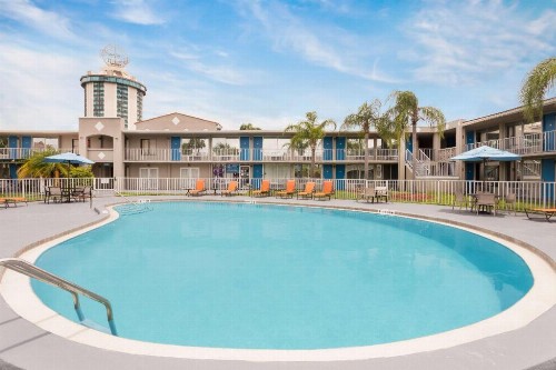 Quality Inn - image 3