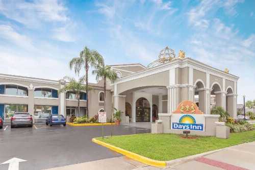 Quality Inn - image 5