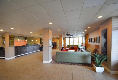 Rosen Inn Closest to Universal - image 43