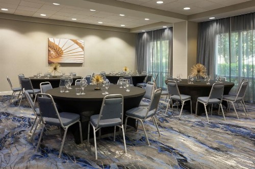 Fairfield Inn & Suites by Marriott Orlando International Drive/Convention Center - image 30