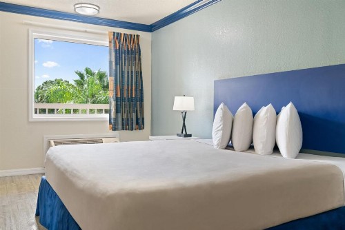 SureStay Plus by Best Western Orlando International Drive