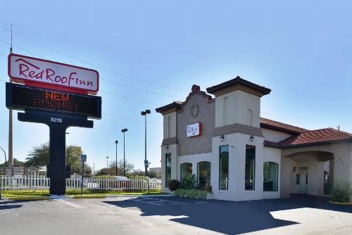 Red Roof Inn Orlando South - Florida Mall - image 2