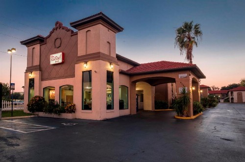 Red Roof Inn Orlando South - Florida Mall - image 3