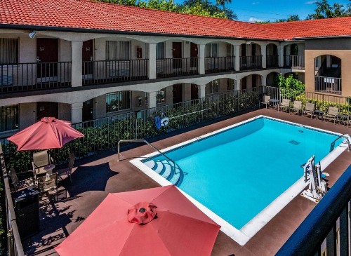 Red Roof Inn Orlando South - Florida Mall - image 5