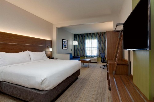 Holiday Inn Express & Suites Orlando International Airport an IHG Hotel - image 14