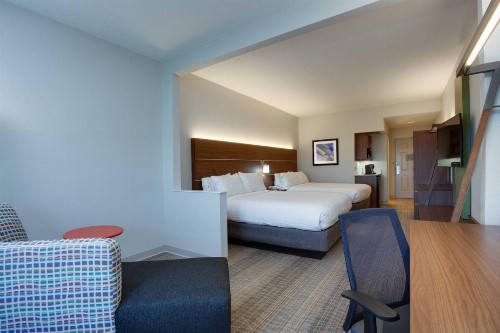 Holiday Inn Express & Suites Orlando International Airport an IHG Hotel - image 32