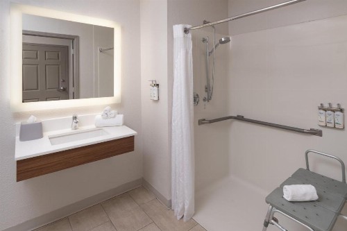 Holiday Inn Express & Suites Orlando International Airport an IHG Hotel - image 39