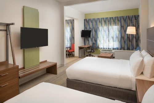 Holiday Inn Express & Suites Orlando International Airport an IHG Hotel - image 8