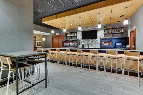 Drury Inn & Suites Orlando near Universal Orlando Resort - image 10