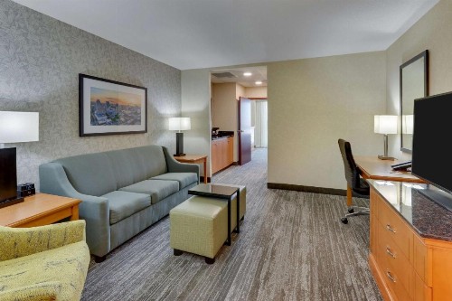 Drury Inn & Suites Orlando near Universal Orlando Resort - image 13