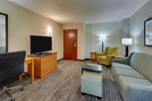 Drury Inn & Suites Orlando near Universal Orlando Resort - image 18
