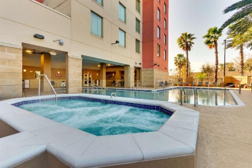 Drury Inn & Suites Orlando near Universal Orlando Resort - image 28