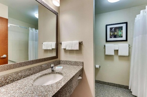 Drury Inn & Suites Orlando near Universal Orlando Resort - image 30