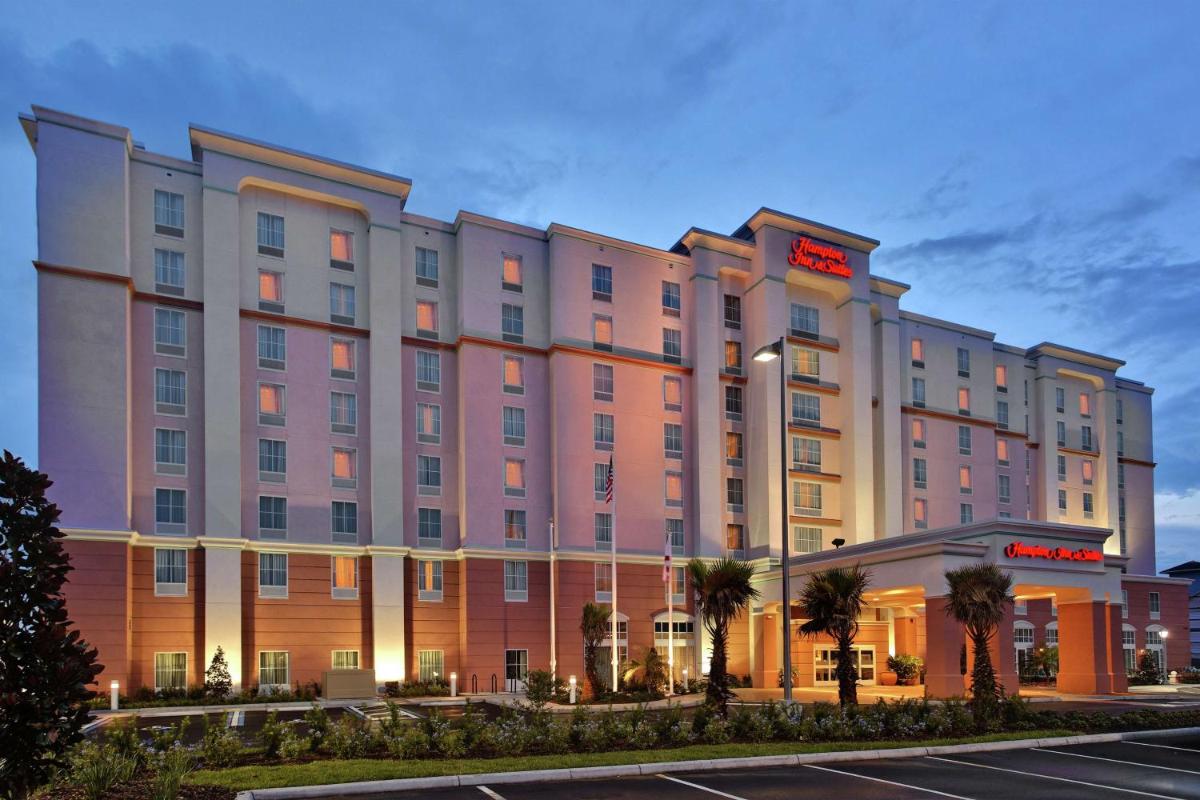 Hampton Inn & Suites Orlando Airport at Gateway Village - main image