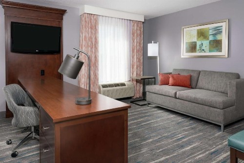 Hampton Inn & Suites Orlando Airport at Gateway Village - image 15