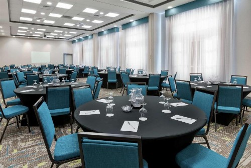 Hampton Inn & Suites Orlando Airport at Gateway Village - image 38