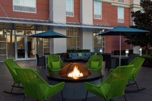 Hampton Inn & Suites Orlando Airport at Gateway Village - image 4