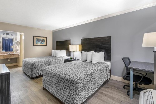 Econo Lodge International Drive - image 22
