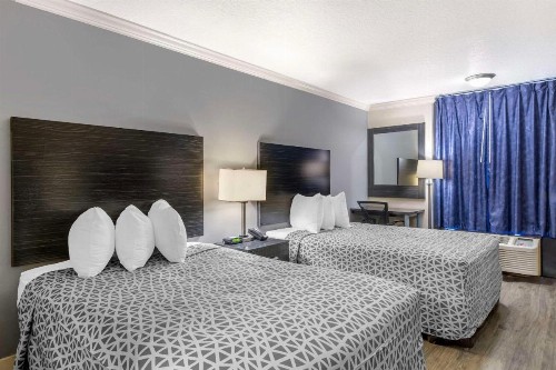 Econo Lodge International Drive - image 4