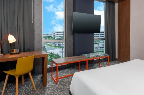 Aloft Orlando Downtown - image 13