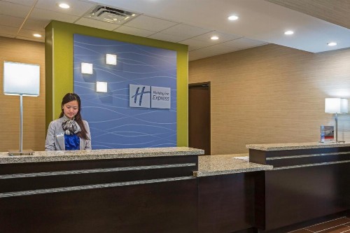 Holiday Inn Express Hotel & Suites Orlando East-UCF Area an IHG Hotel - image 12