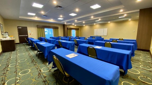 Holiday Inn Express Hotel & Suites Orlando East-UCF Area an IHG Hotel - image 32