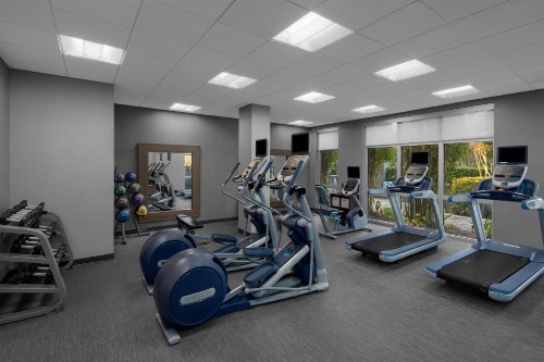 Courtyard by Marriott Orlando South/Grande Lakes Area - image 18