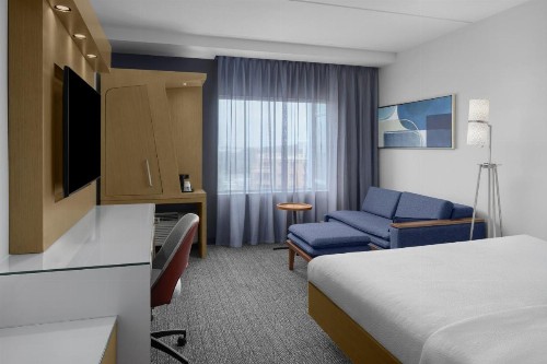 Courtyard by Marriott Orlando South/Grande Lakes Area - image 9