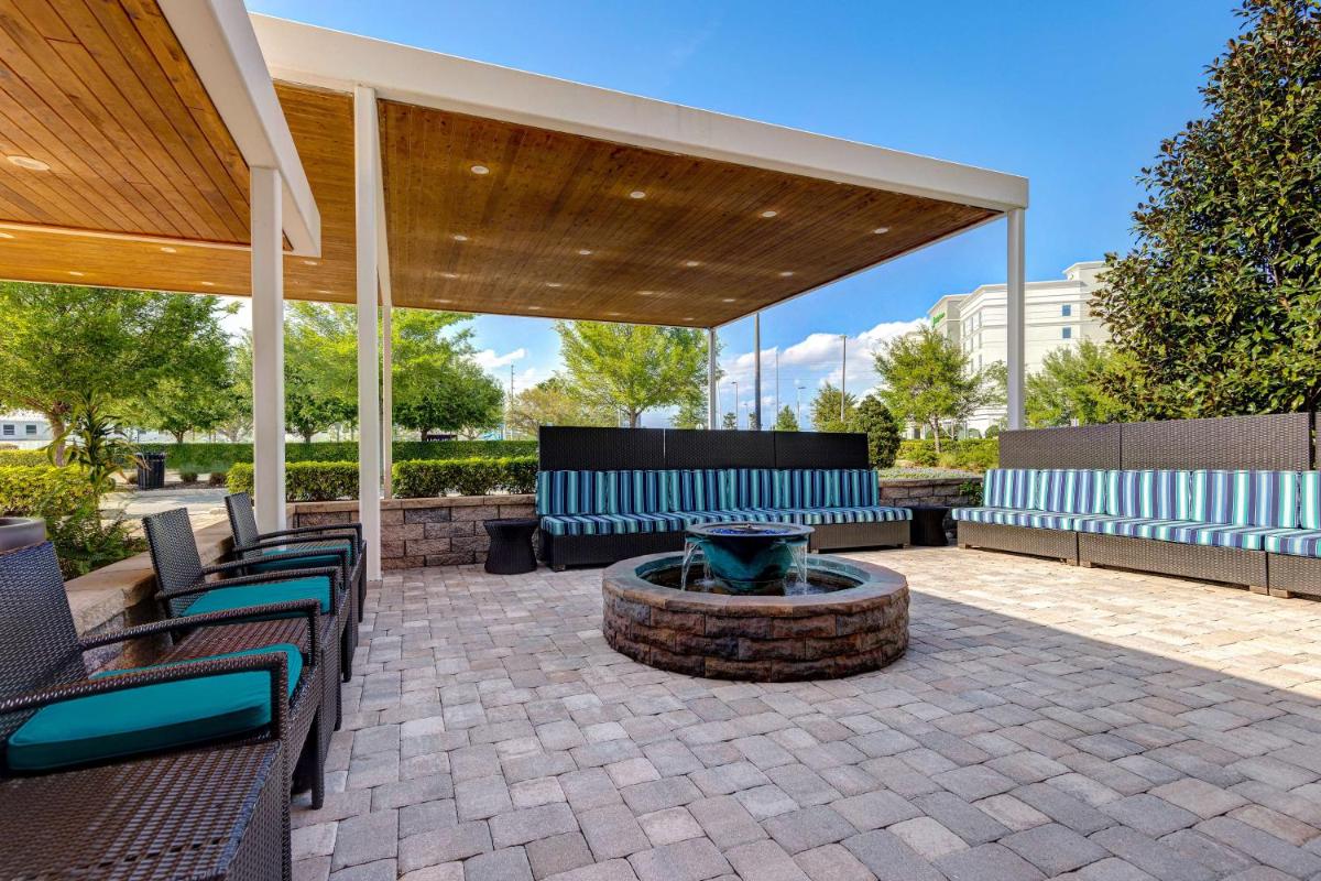 Home2 Suites by Hilton Orlando International Drive South - image 2