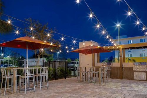 Home2 Suites by Hilton Orlando International Drive South - image 8