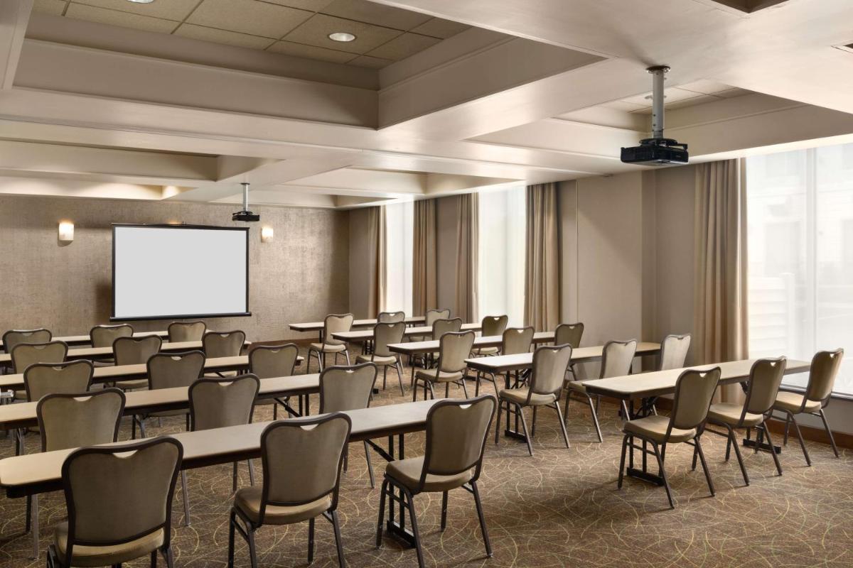 Hampton Inn & Suites Orlando/Downtown South - Medical Center - image 2