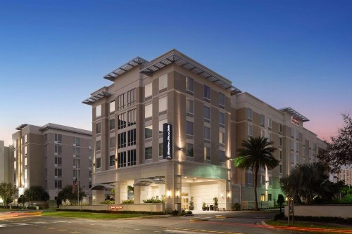 Hampton Inn & Suites Orlando/Downtown South - Medical Center - image 5