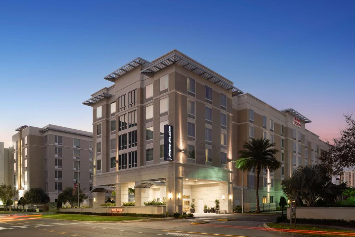 Hampton Inn & Suites Orlando/Downtown South - Medical Center - image 5