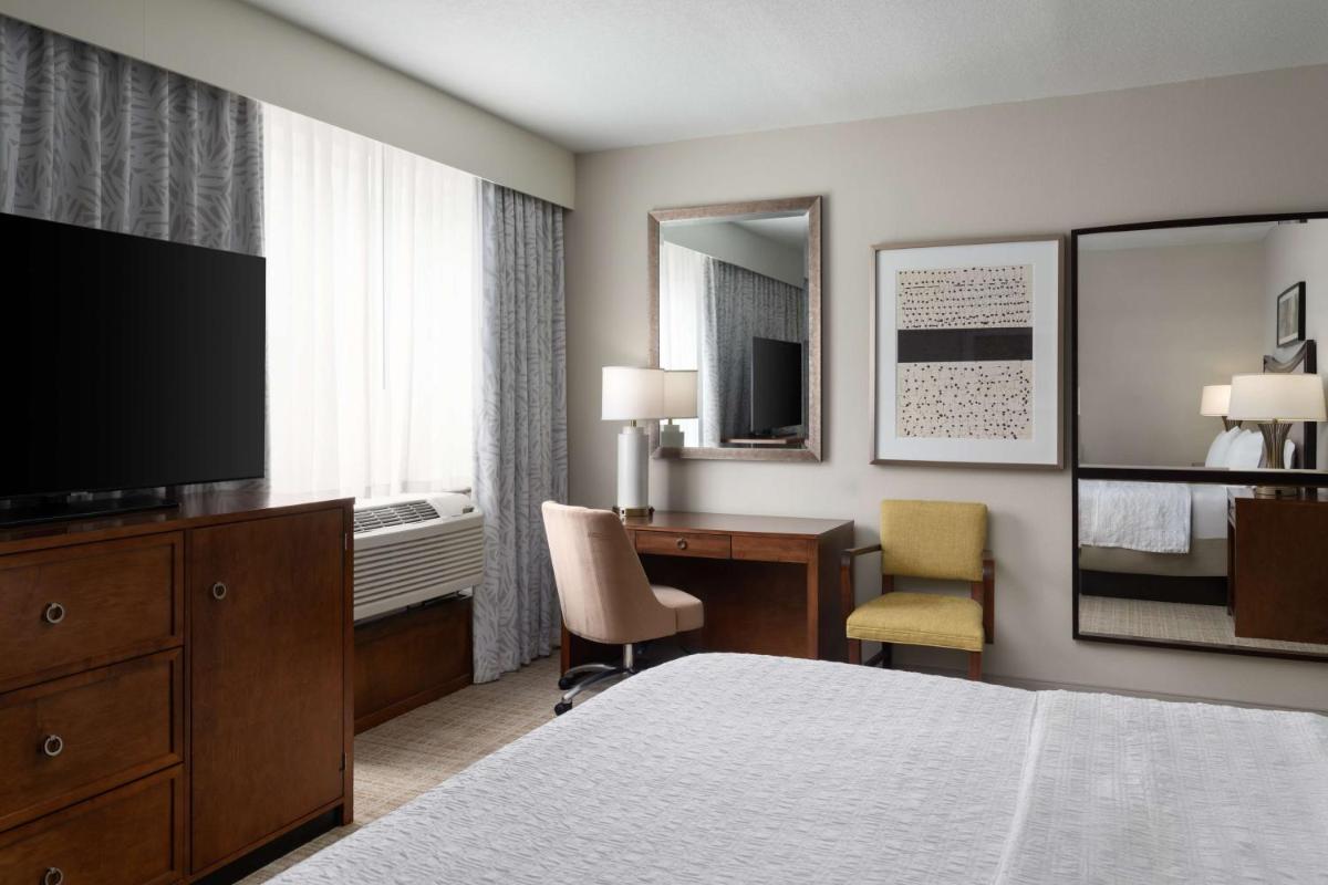 Hampton Inn & Suites Orlando/Downtown South - Medical Center - image 6