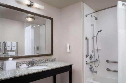 Hampton Inn & Suites Orlando/Downtown South - Medical Center - image 7