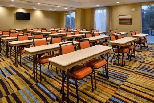 Fairfield Inn & Suites by Marriott Orlando East/UCF Area - image 45