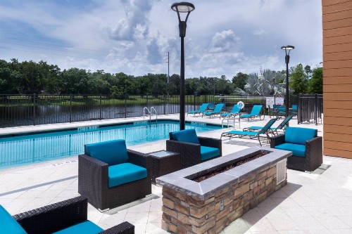 Fairfield Inn & Suites by Marriott Orlando East/UCF Area - image 6