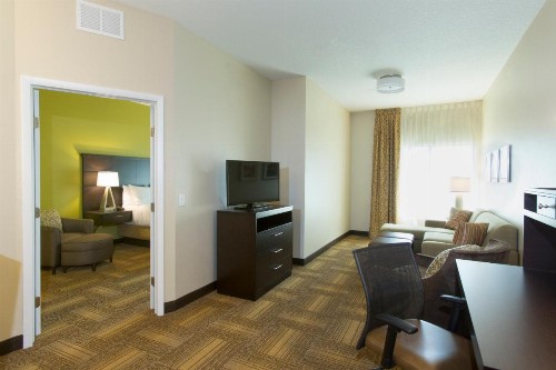 Staybridge Suites Orlando at SeaWorld an IHG Hotel - image 4