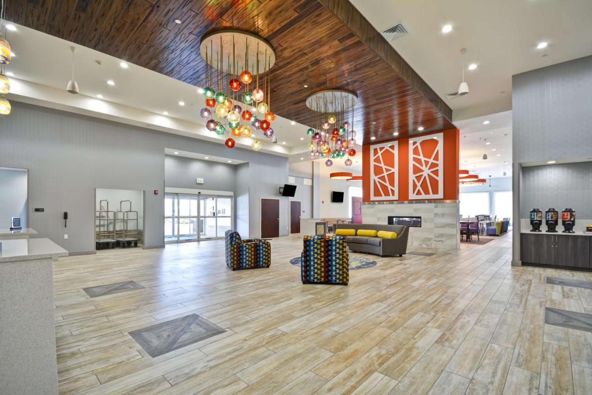 Homewood Suites by Hilton Orlando Theme Parks - image 6