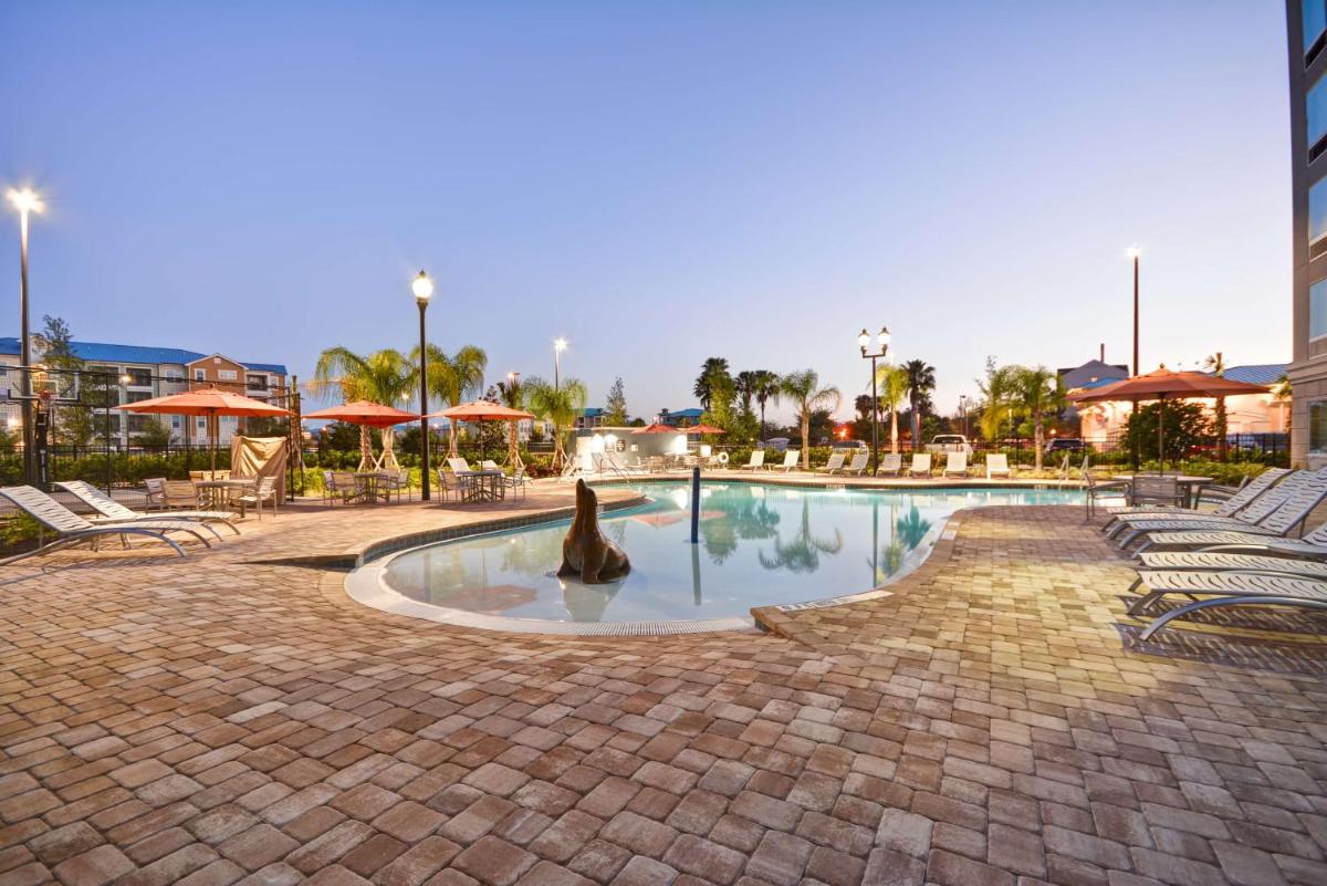 Homewood Suites by Hilton Orlando Theme Parks - image 7
