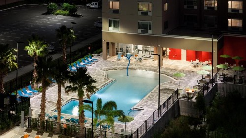 Holiday Inn Express & Suites - Orlando At Seaworld an IHG Hotel - image 14