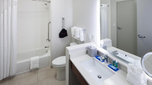 Holiday Inn Express & Suites - Orlando At Seaworld an IHG Hotel - image 35
