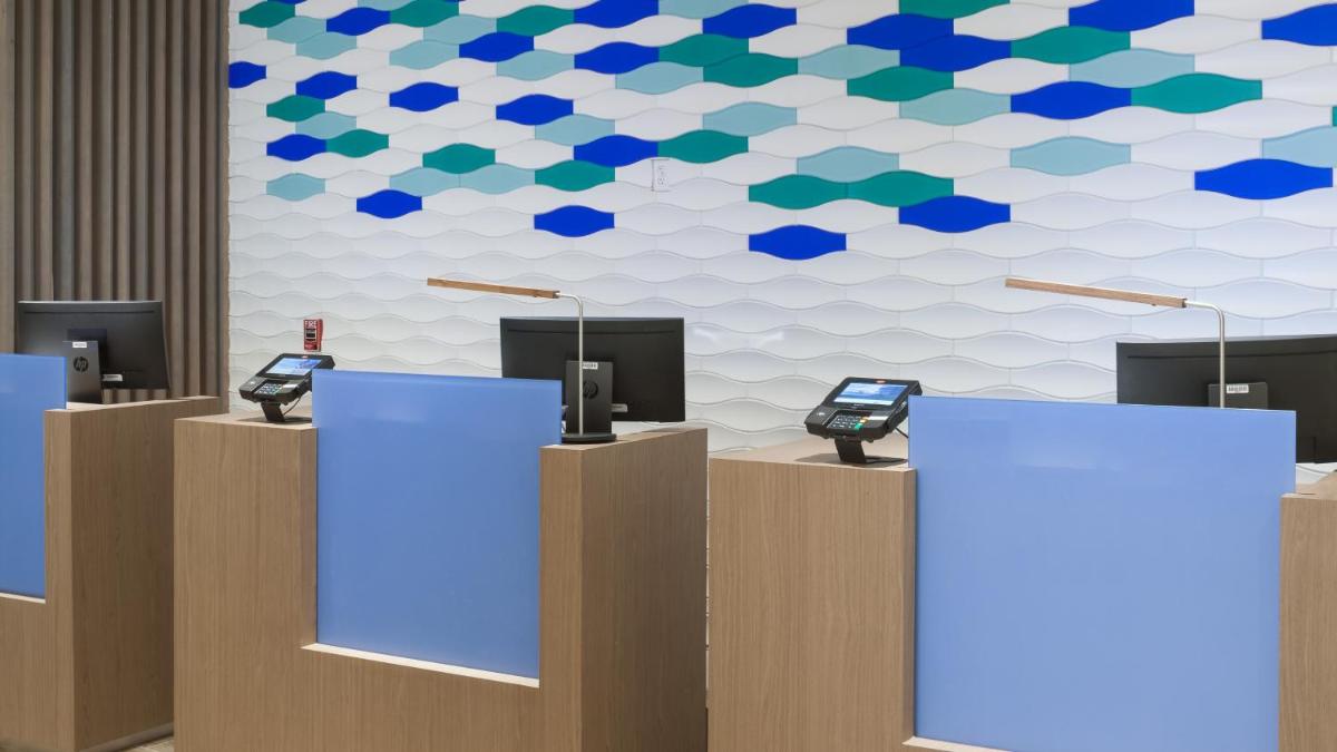 Holiday Inn Express & Suites - Orlando At Seaworld an IHG Hotel - image 6